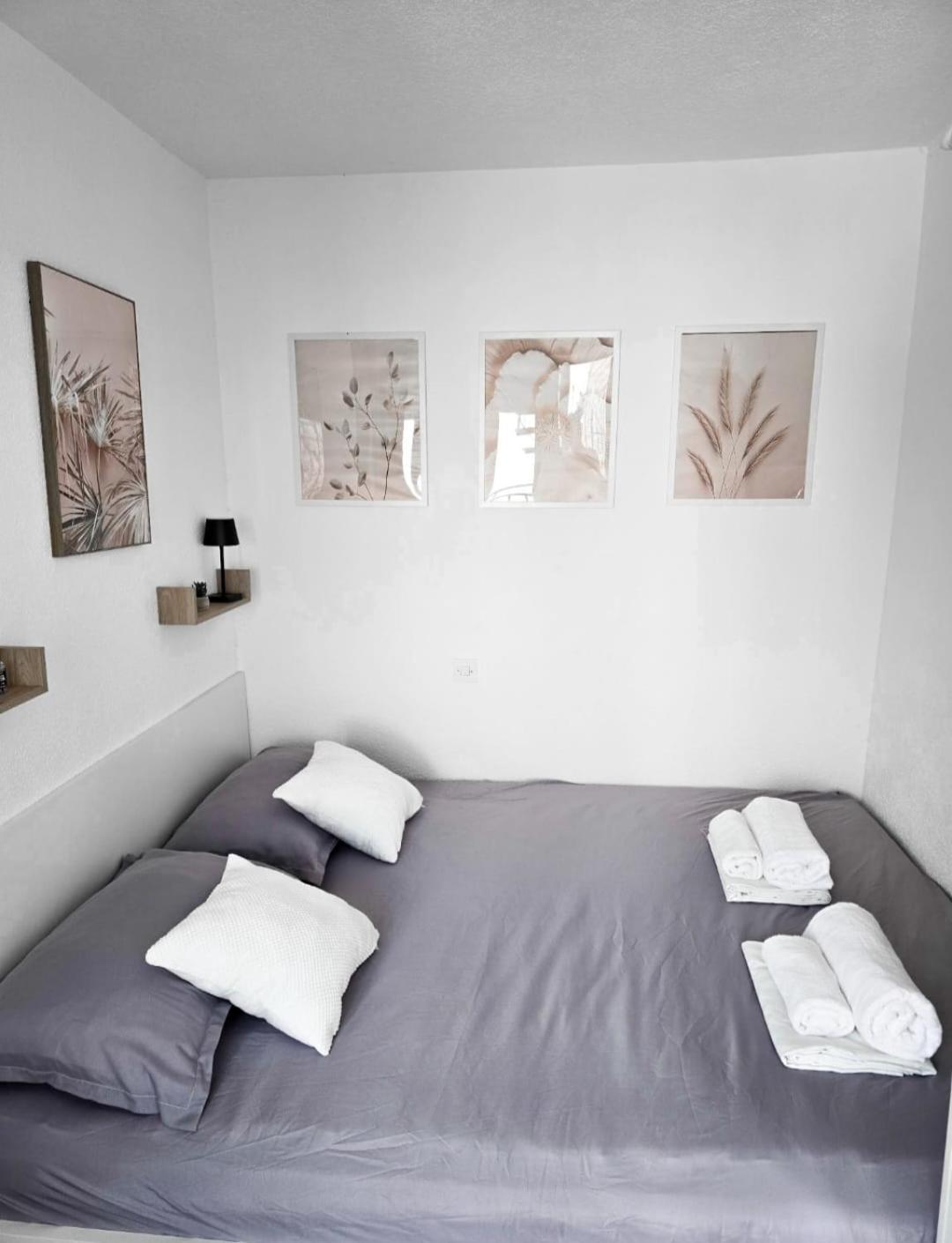Private Bedroom With Bathroom Baška Voda Buitenkant foto
